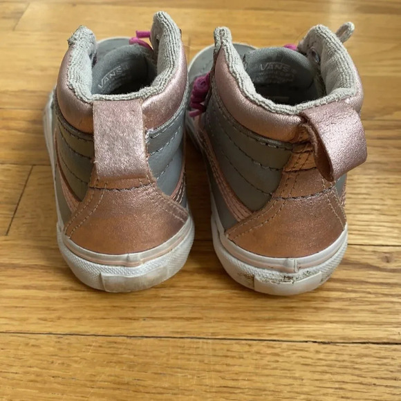 Vans sz 10.5 grey and pink leather pink laces hood pre owned condition - Picture 2 of 5